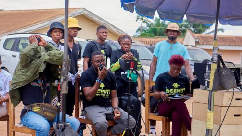 Nonton Film Agents un peu trop secrets (2025) Subtitle Indonesia - Filmapik